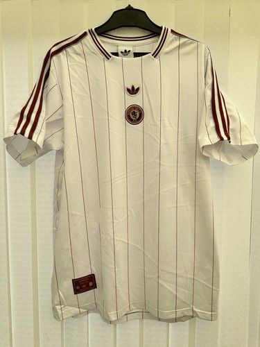 Aston villa 1982 style - aston,